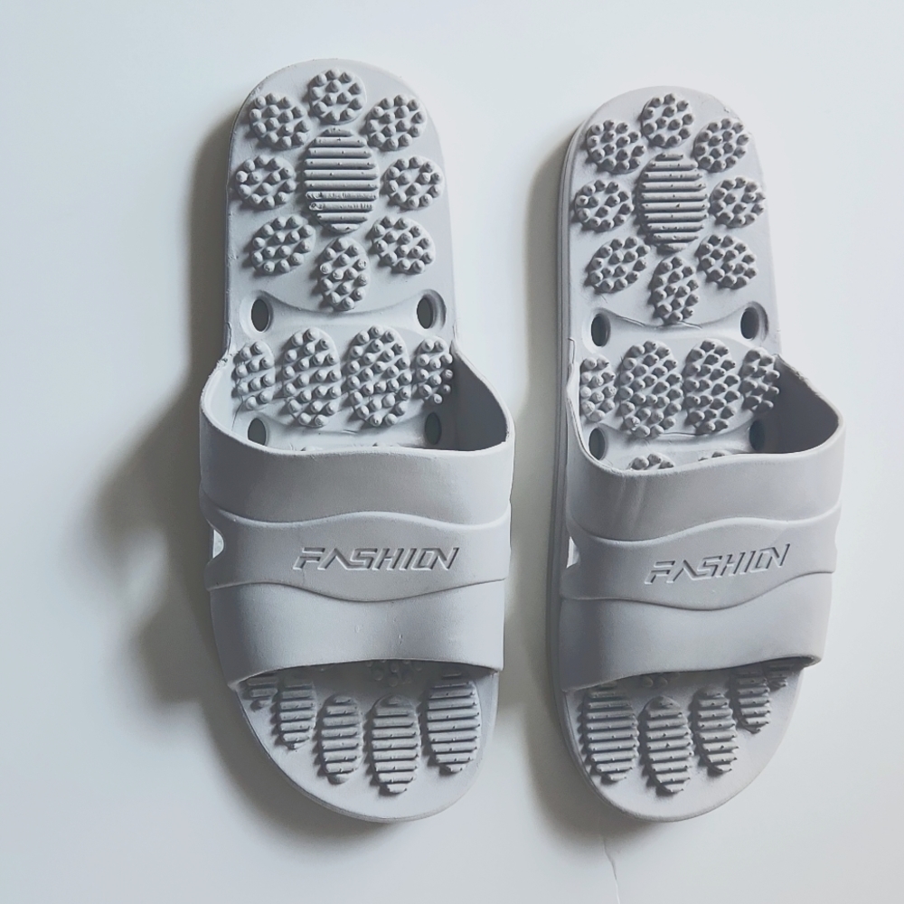 Gray Mens Sandals Slippers Slides  10-11.5 US (44-45 EU)